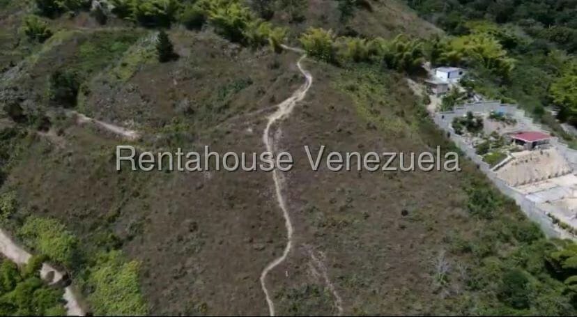 Terreno (Residencial) en Venta en Oripoto, Distrito Metropolitano - 16