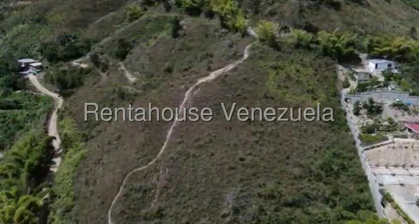 Terreno (Residencial) en Venta en Oripoto, Distrito Metropolitano - 3
