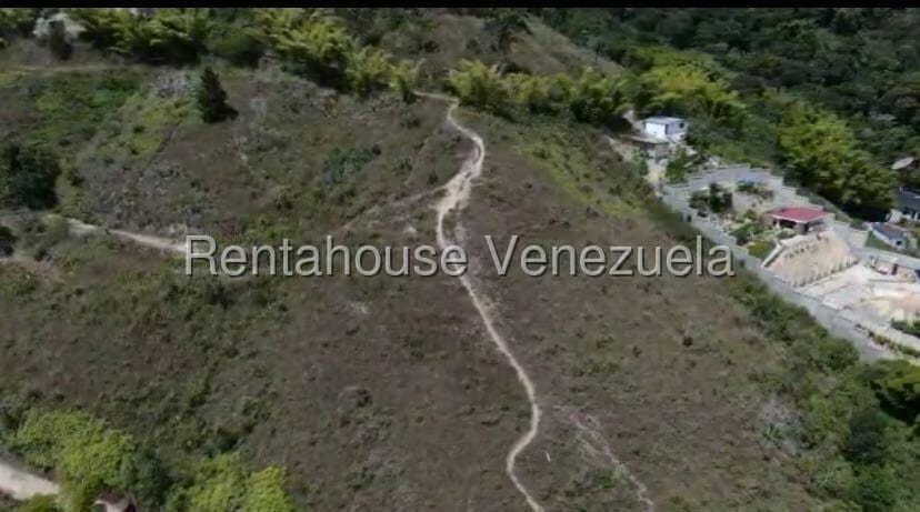 Terreno (Residencial) en Venta en Oripoto, Distrito Metropolitano - 5