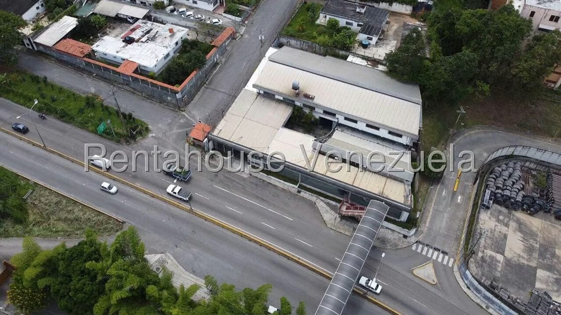 Comercial (Galpon - Deposito) en Venta en Municipio Guaicaipuro, Miranda