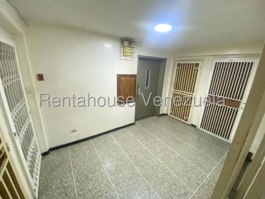 Apartamento (1 Nivel) en Venta en Petare, Distrito Metropolitano - 18