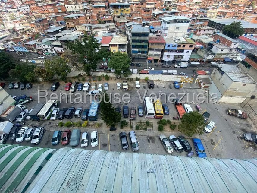 Apartamento (1 Nivel) en Venta en Petare, Distrito Metropolitano - 5