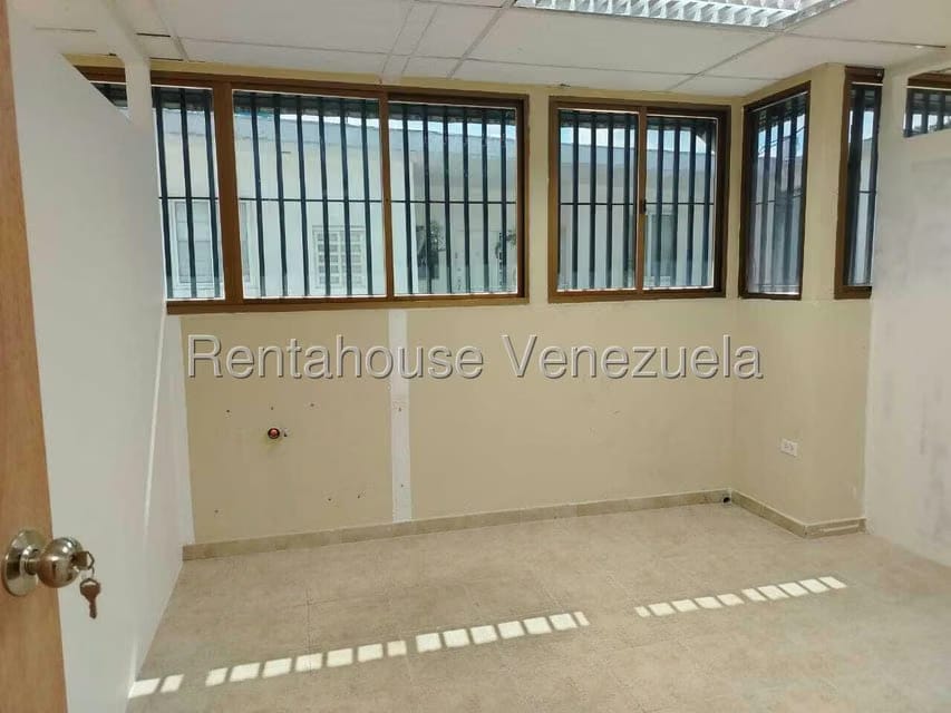 Comercial (Oficina) en Alquiler en Santa Monica, Distrito Metropolitano - 3