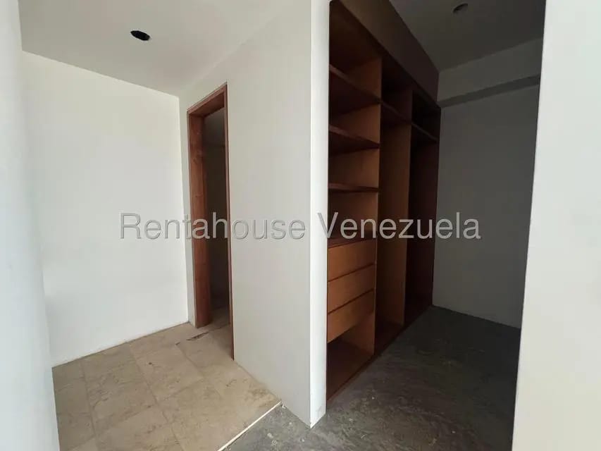 Apartamento (1 Nivel) en Venta en Lomas de Las Mercedes, Distrito Metropolitano - 12