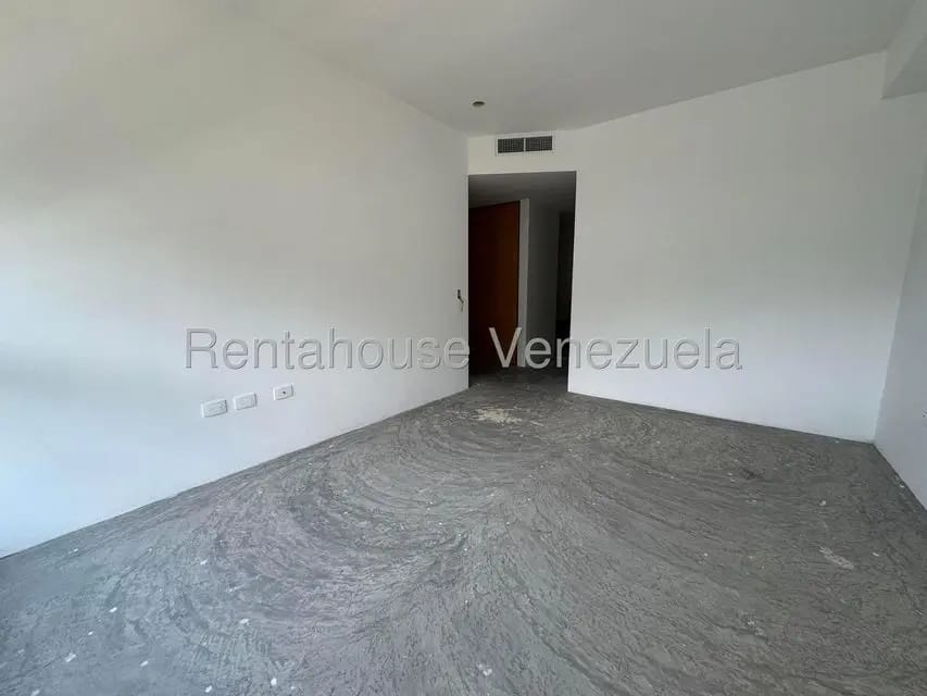 Apartamento (1 Nivel) en Venta en Lomas de Las Mercedes, Distrito Metropolitano - 14
