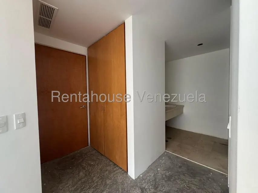 Apartamento (1 Nivel) en Venta en Lomas de Las Mercedes, Distrito Metropolitano - 15