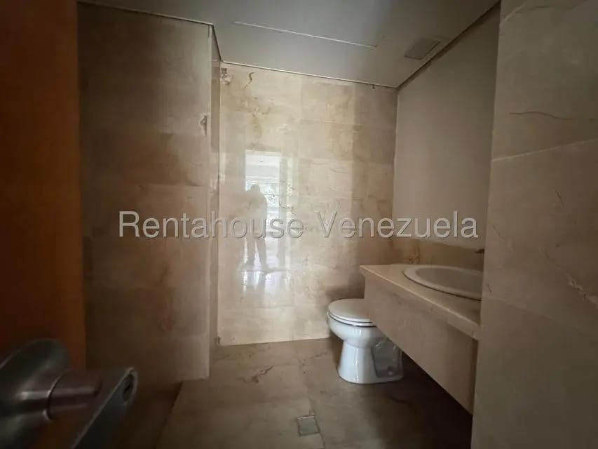 Apartamento (1 Nivel) en Venta en Lomas de Las Mercedes, Distrito Metropolitano - 18