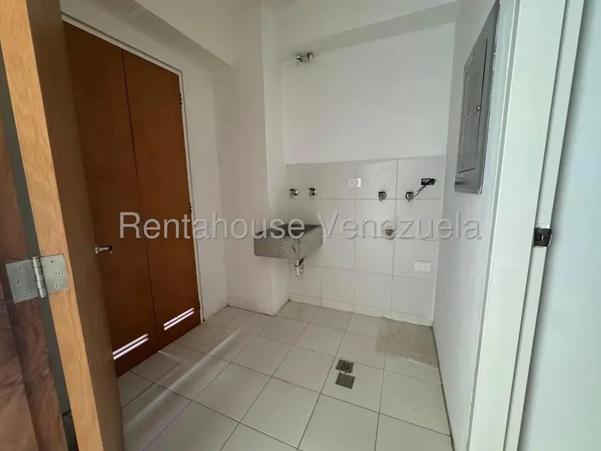 Apartamento (1 Nivel) en Venta en Lomas de Las Mercedes, Distrito Metropolitano - 21
