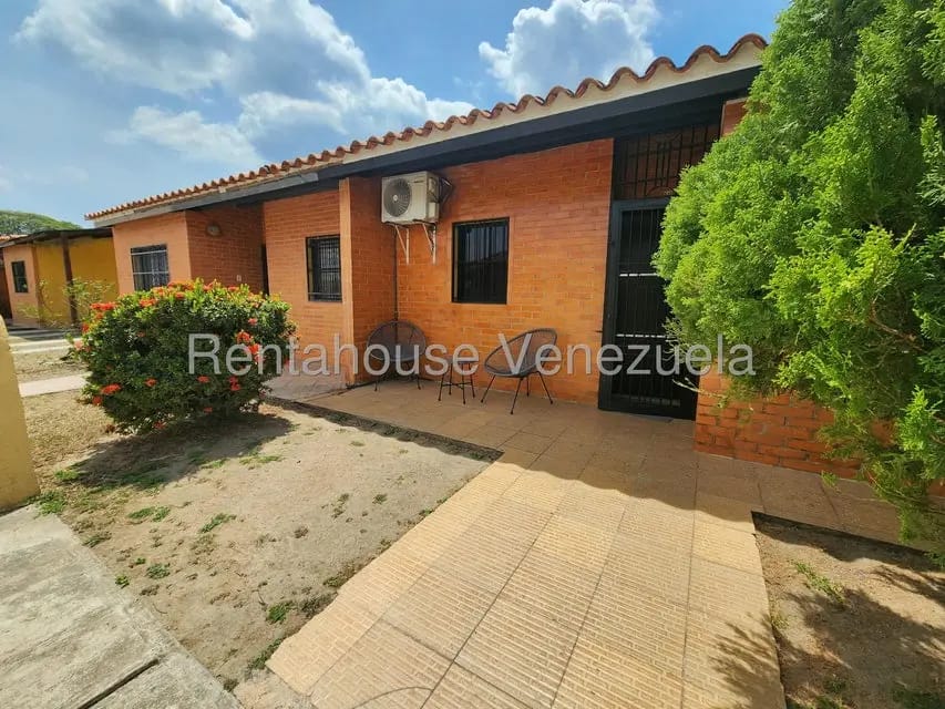 Casa (1 Nivel) en Venta en Sabana del Medio, Carabobo - 28