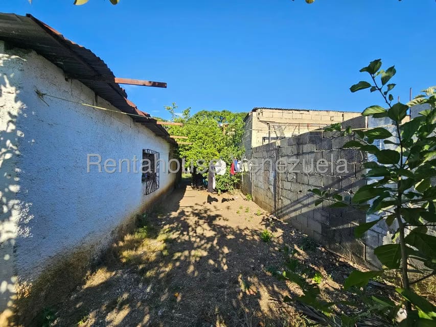 Terreno (Comercial) en Venta en Centro, Lara - 11