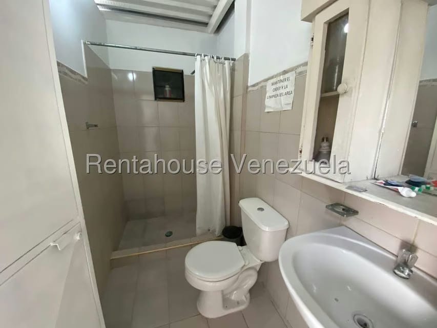 Comercial (Local Comercial) en Alquiler en Zona Este, Lara - 19