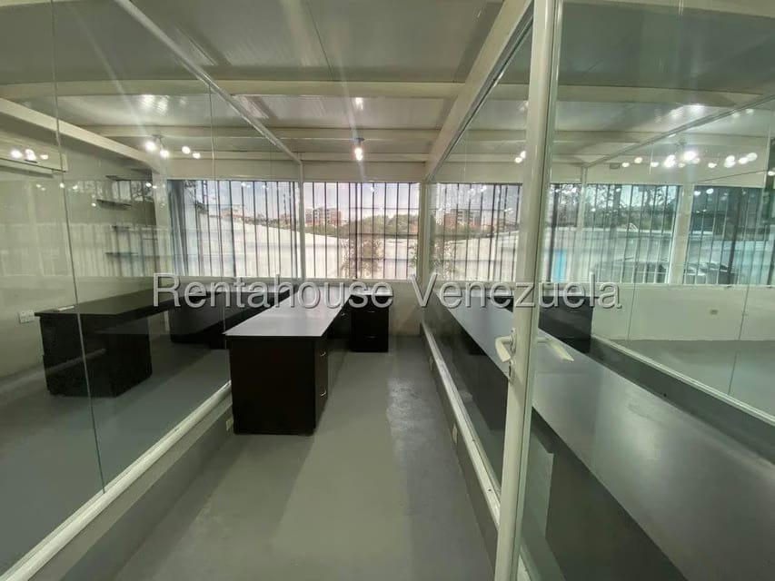 Comercial (Local Comercial) en Alquiler en Zona Este, Lara - 6