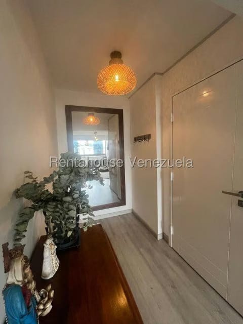 Apartamento (1 Nivel) en Venta en La Boyera, Distrito Metropolitano - 3