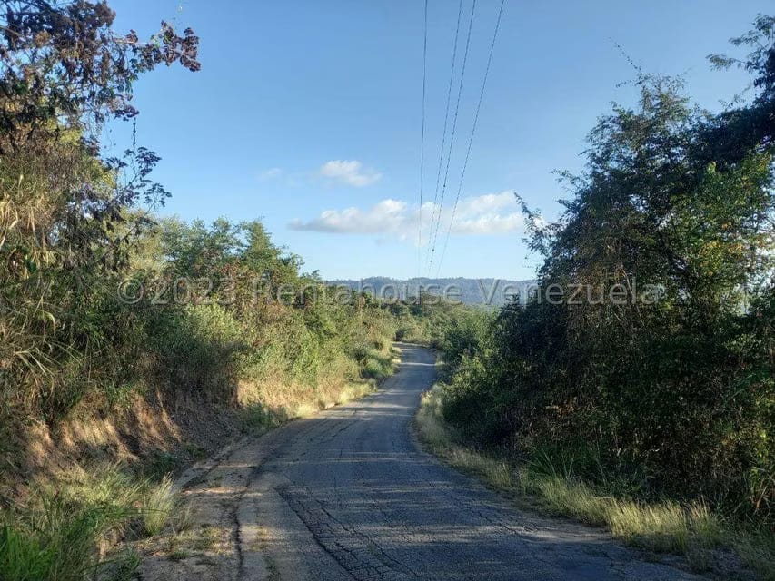 Terreno (Residencial) en Venta en Caicaguana, Distrito Metropolitano - 11