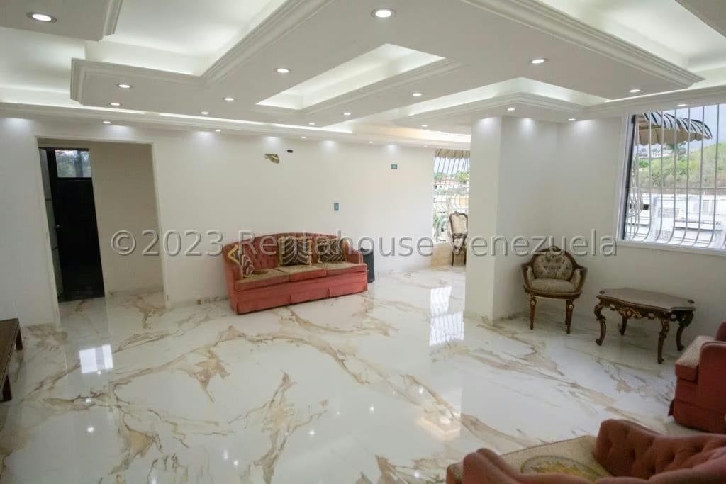 APARTAMENTO EN VENTA SELENE MARIN MLS#23-31911 - 2