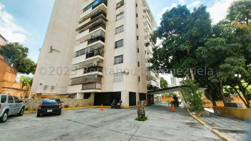 APARTAMENTO EN VENTA ANYIN TONITO 0424-1696397