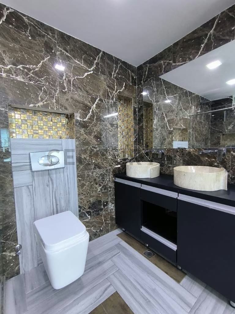En venta Casa Bote C 5/H en Lecheria,C.R. Casa Bote C con Canal de Navegacion - 16