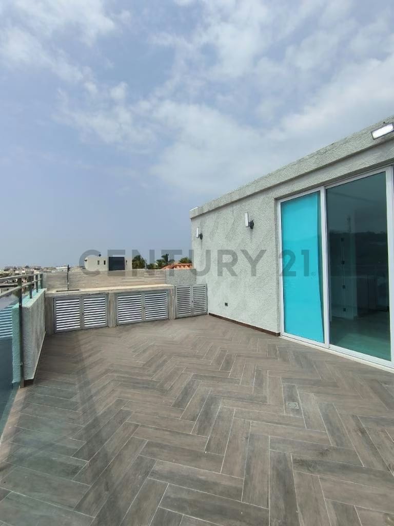En venta Casa Bote C 5/H en Lecheria,C.R. Casa Bote C con Canal de Navegacion - 17