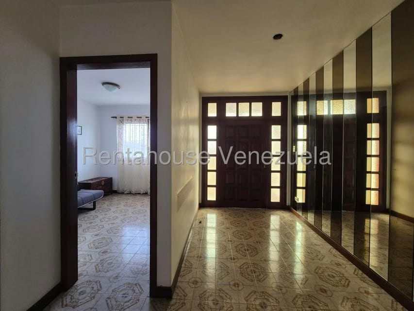 Casa (1 Nivel) en Venta en Los Naranjos del Cafetal, Distrito Metropolitano - 11