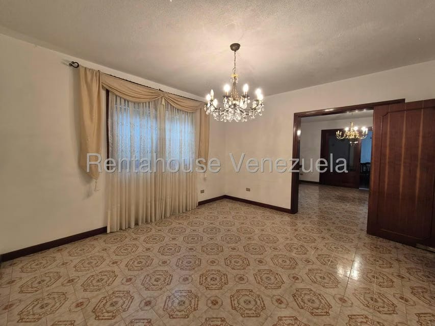 Casa (1 Nivel) en Venta en Los Naranjos del Cafetal, Distrito Metropolitano - 24