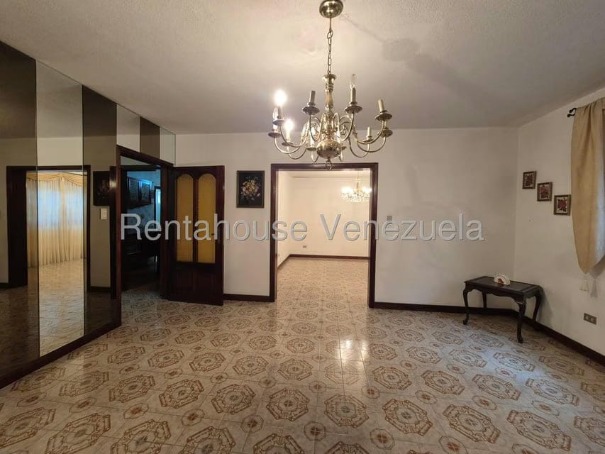 Casa (1 Nivel) en Venta en Los Naranjos del Cafetal, Distrito Metropolitano - 26