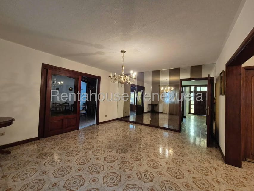 Casa (1 Nivel) en Venta en Los Naranjos del Cafetal, Distrito Metropolitano - 29