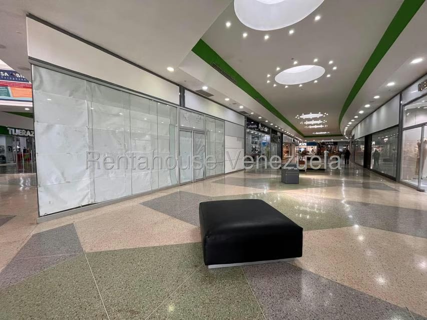 Comercial (Local Comercial) en Alquiler en El Oasis, Falcon - 3