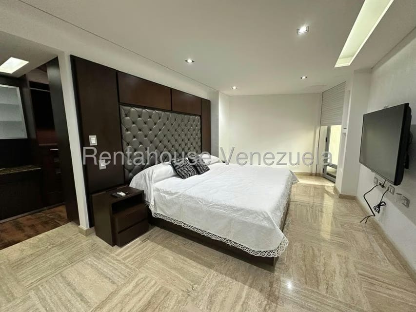 Apartamento (1 Nivel) en Venta en Las Mercedes, Distrito Metropolitano - 26