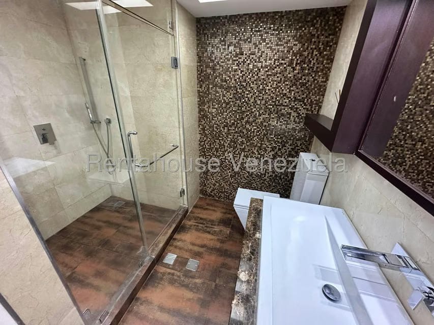 Apartamento (1 Nivel) en Venta en Las Mercedes, Distrito Metropolitano - 32