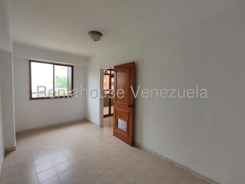 Apartamento (1 Nivel) en Venta en Las Delicias, Aragua - 36