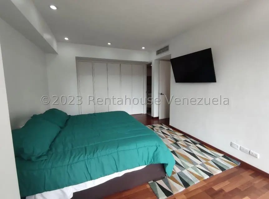 Apartamento (1 Nivel) en Alquiler en Campo Alegre, Distrito Metropolitano - 11