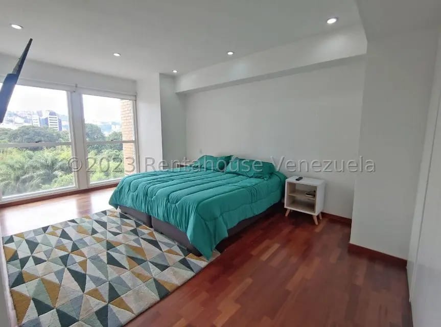 Apartamento (1 Nivel) en Alquiler en Campo Alegre, Distrito Metropolitano - 12