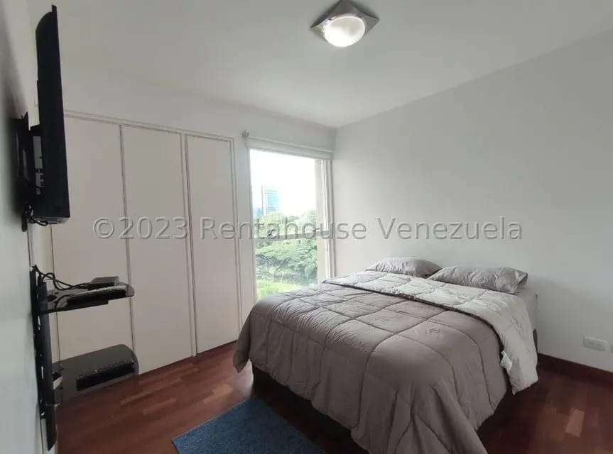 Apartamento (1 Nivel) en Alquiler en Campo Alegre, Distrito Metropolitano - 13