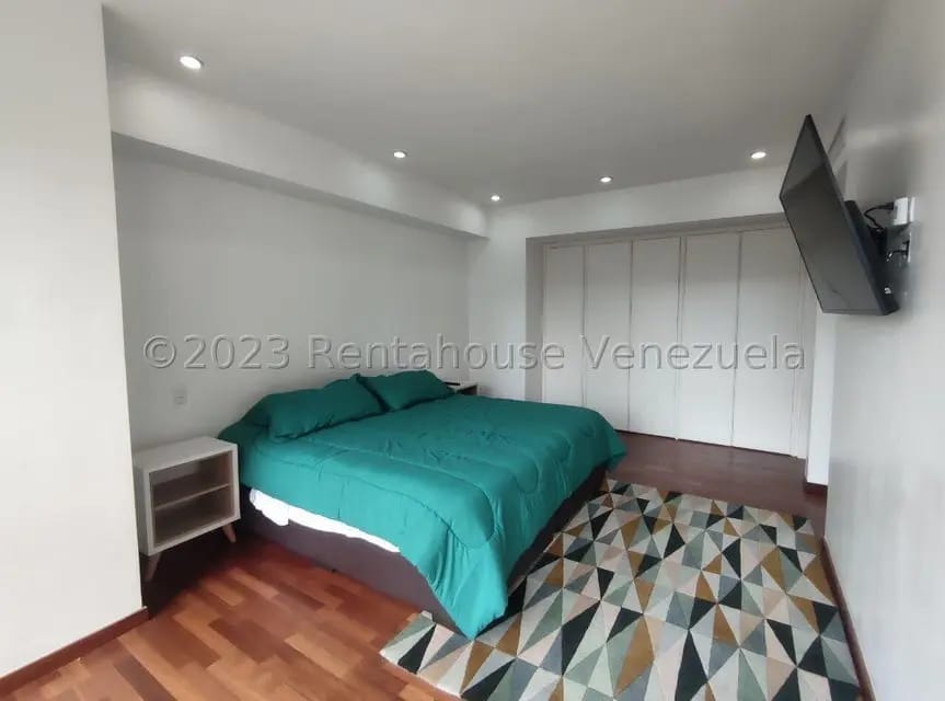 Apartamento (1 Nivel) en Alquiler en Campo Alegre, Distrito Metropolitano - 10