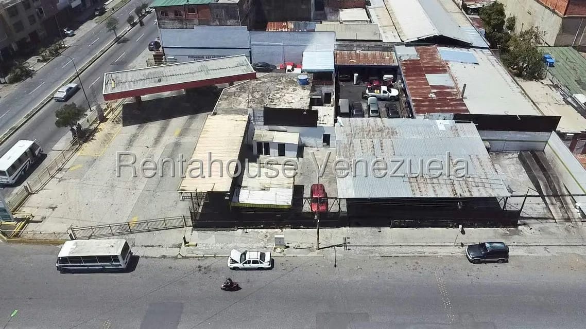 Negocios y Empresas (Servicios) en Venta en Zona Oeste, Lara - 28