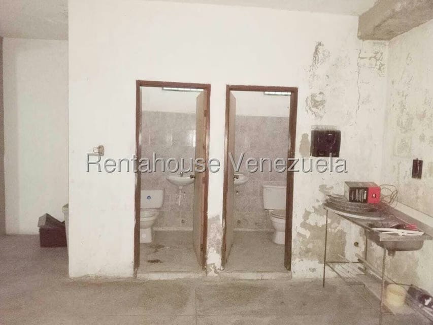 Comercial (Local Comercial) en Alquiler en Parroquia Concepcion, Lara - 11