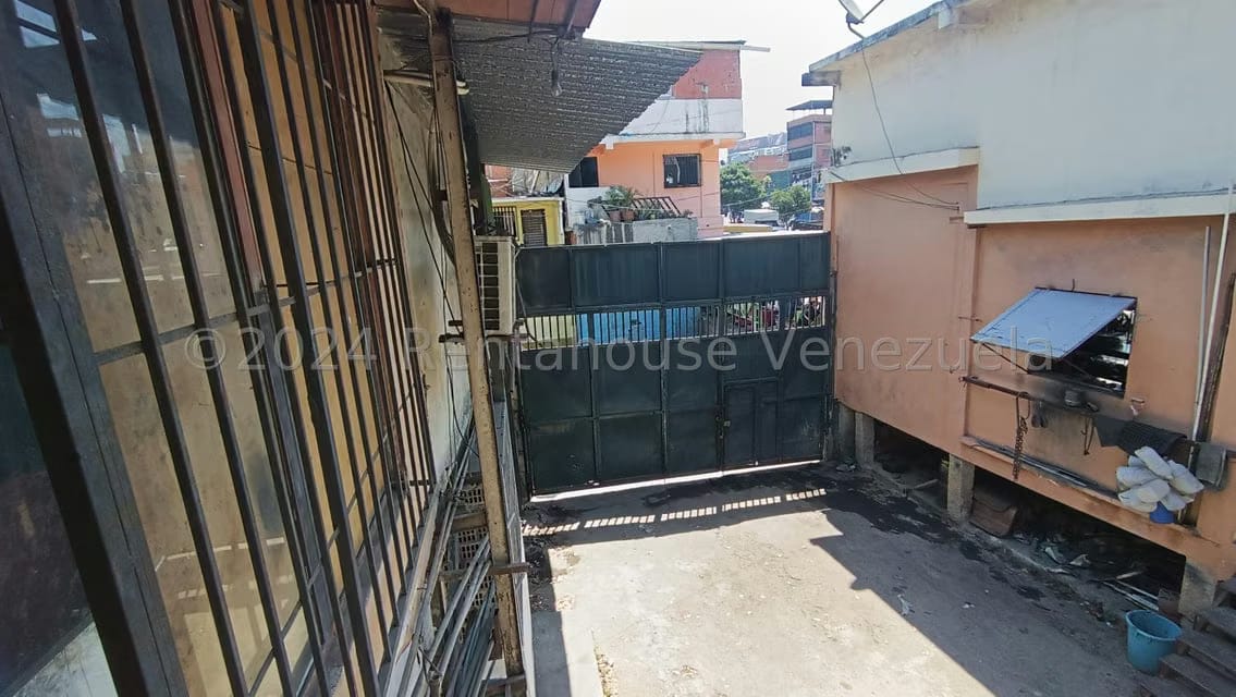 Comercial (Local Comercial) en Venta en Catia, Distrito Metropolitano - 9