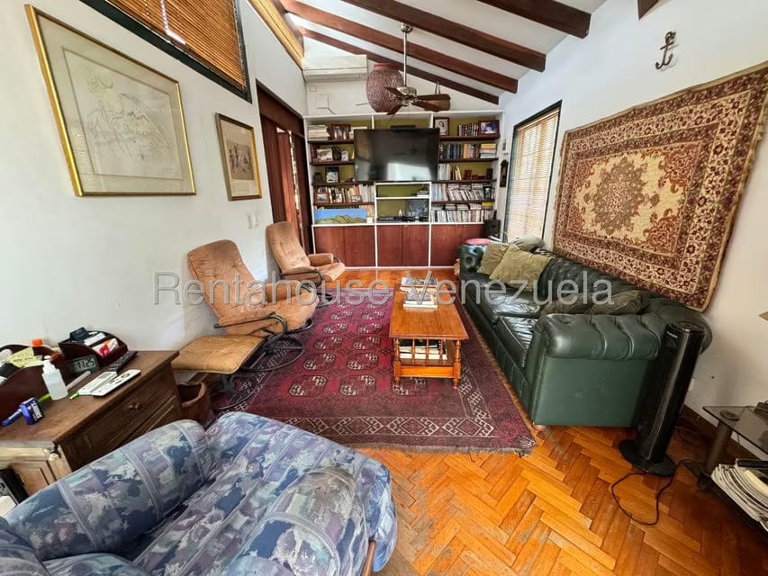 Casa (Multipes Niveles) en Venta en Los Palos Grandes, Distrito Metropolitano - 28