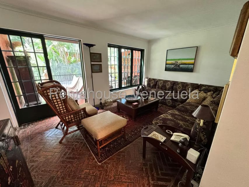 Casa (Multipes Niveles) en Venta en Los Palos Grandes, Distrito Metropolitano - 4