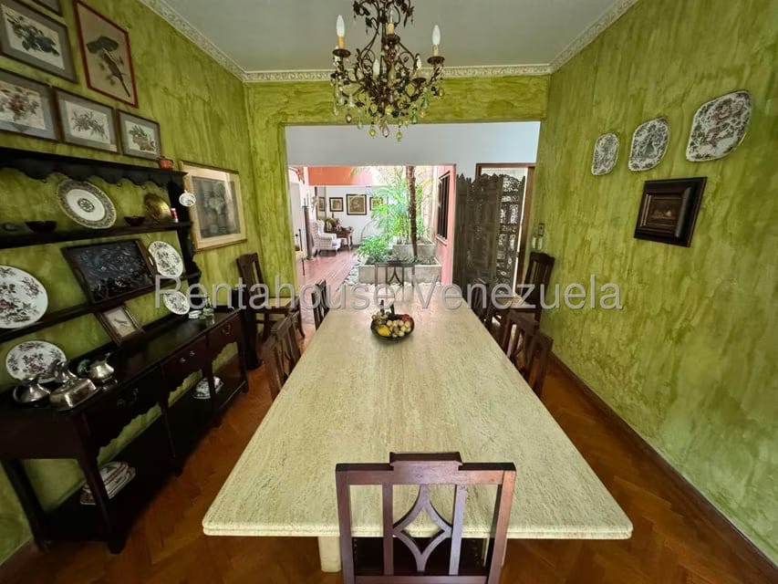 Casa (Multipes Niveles) en Venta en Los Palos Grandes, Distrito Metropolitano - 10