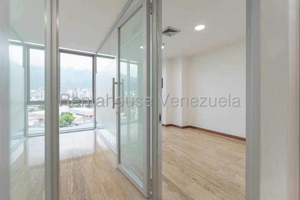 Comercial (Oficina) en Alquiler en Las Mercedes, Distrito Metropolitano - 20
