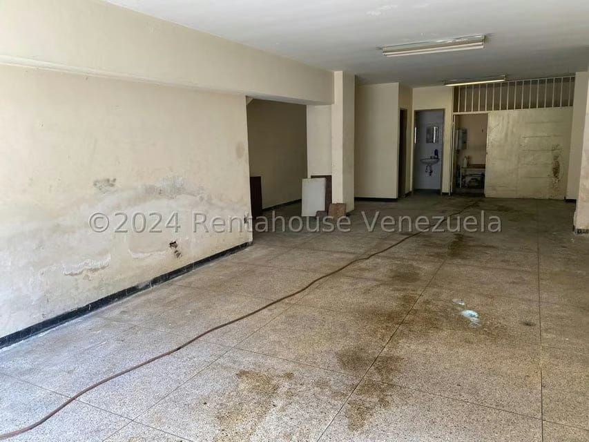 Casa (Multipes Niveles) en Venta en Catia, Distrito Metropolitano - 2
