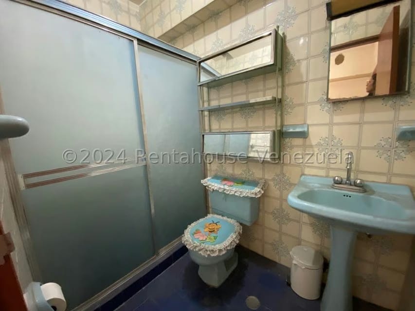 Casa (Multipes Niveles) en Venta en Catia, Distrito Metropolitano - 12