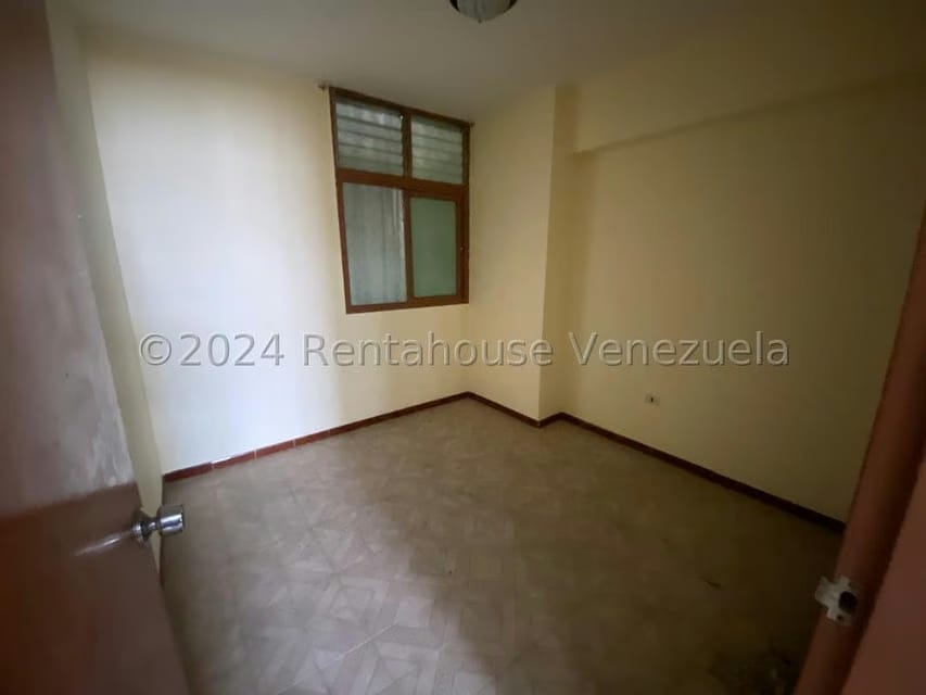 Casa (Multipes Niveles) en Venta en Catia, Distrito Metropolitano - 13