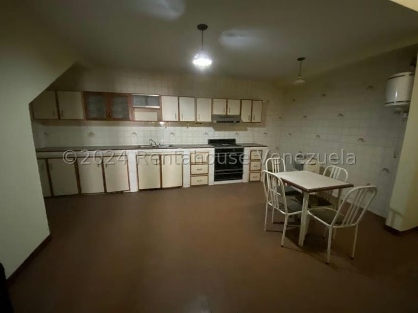 Casa (Multipes Niveles) en Venta en Catia, Distrito Metropolitano - 18