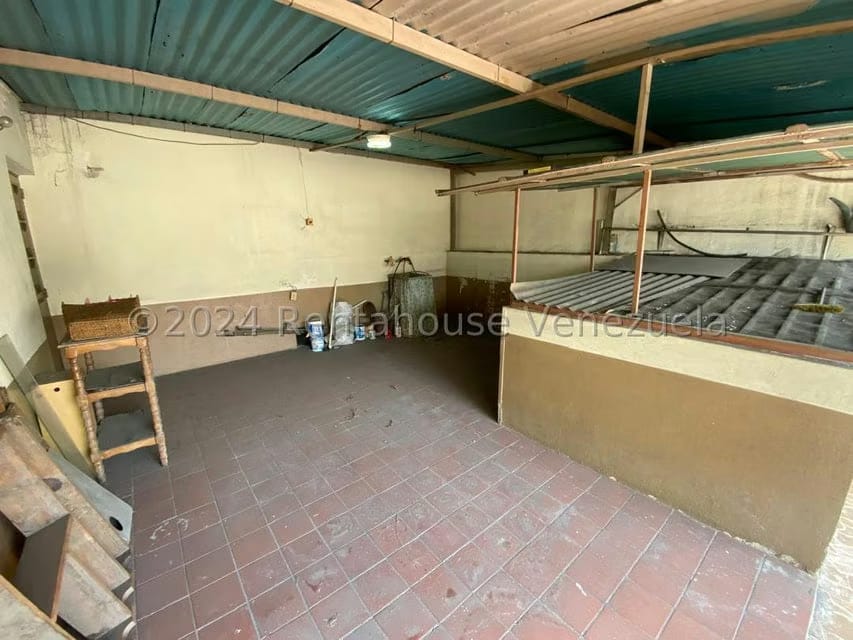Casa (Multipes Niveles) en Venta en Catia, Distrito Metropolitano - 23