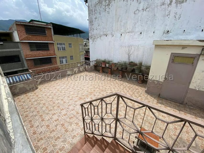 Casa (Multipes Niveles) en Venta en Catia, Distrito Metropolitano - 25