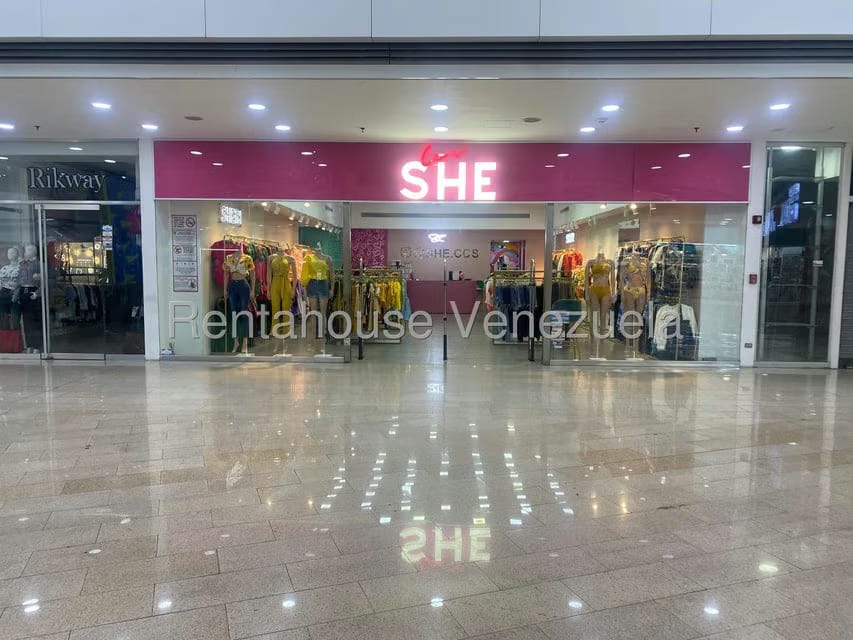 Comercial (Local Comercial) en Alquiler en Los Dos Caminos, Distrito Metropolitano