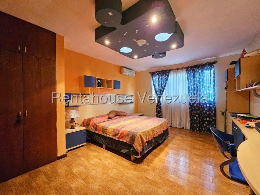 Casa (Duplex) en Venta en Las Palmas, Distrito Metropolitano - 26