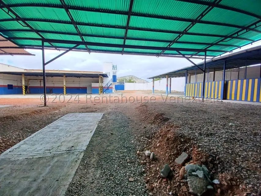 Comercial (Local Comercial) en Alquiler en Parroquia Concepcion, Lara - 12